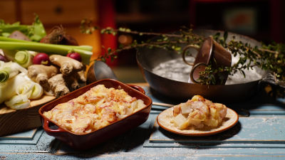 Vegetais de raízes com molho de 4 queijos no forno