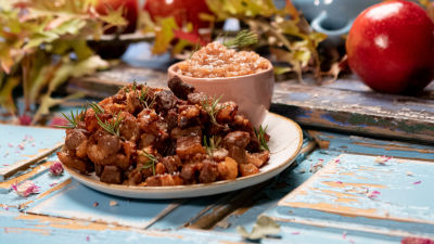 Chutney de Maçã de Alcobaça com Crocantes de Barriga de Porco