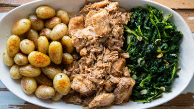 Rojões à Moda de Aveiro com Batatas e Grelos