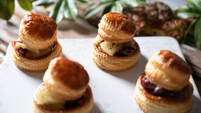 Vol-Au-Vent de Morcela de Arroz com Ananás