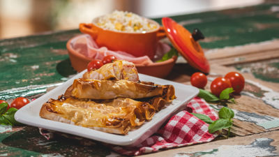 Rolos de Massa Filo com Fiambre e Arroz