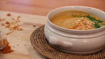 Sopa de Batata-doce e Amendoim