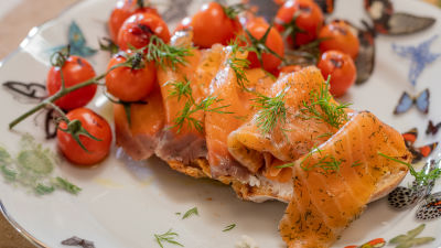 Tosta de Salmão com Requeijão