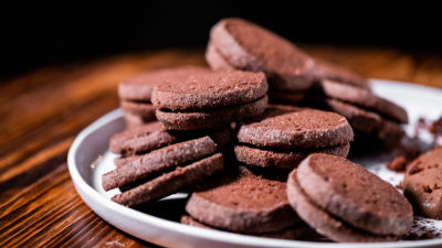 Bolachas de Chocolate Recheadas (sem glúten)