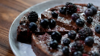 Flan de Chocolate e Frutos Vermelhos (sem glúten)