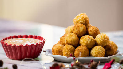 Croquetes de Peru com Puré de Maçã