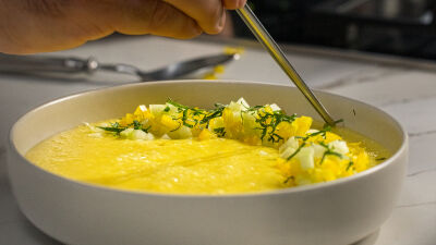 Crudo de Espadarte com Coco e Maracujá