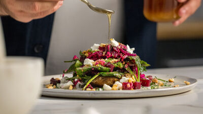 Cogumelos Grelhados com Salada de Beterraba