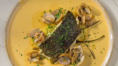 Pregado no Forno com Amêijoas