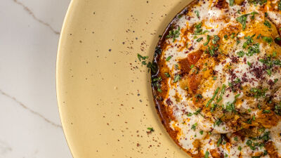 Bacalhau Estufado com Tahini, Sumac e Lima Seca