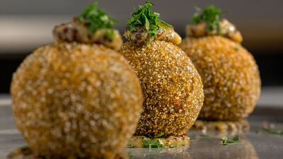 Croquetes de Rabo de Boi com Mostarda Caseira