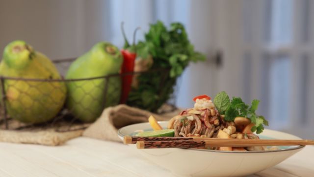 Salada de Soba, Camarão e Papaia
