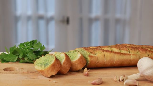 Baguete com Manteiga de Alho