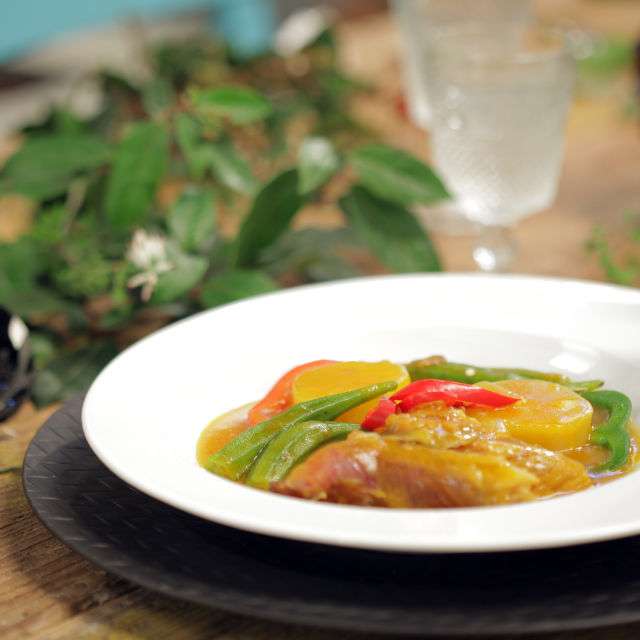 Bagre Fumado com Batata-Doce e Quiabos