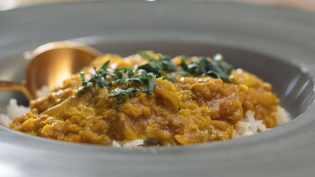 Dahl de Lentilhas com Arroz e Pappadums