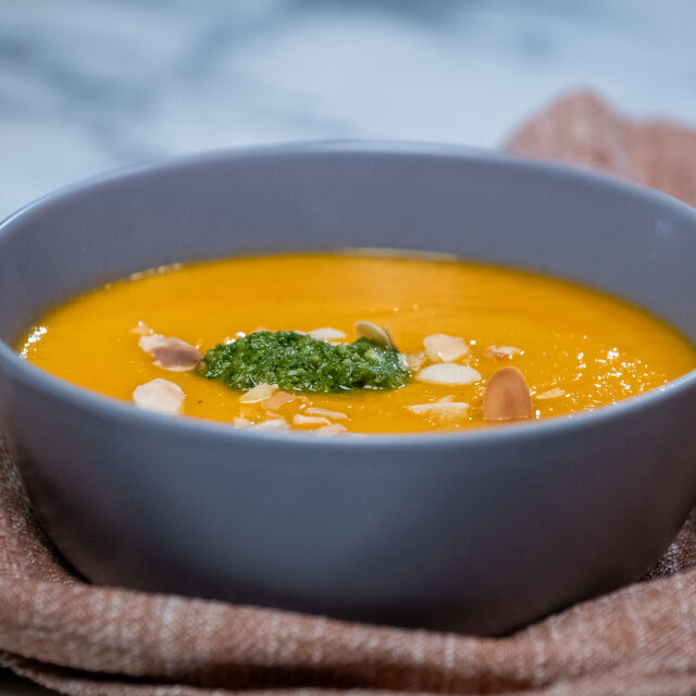Creme de Tomate com Amêndoa Tostada