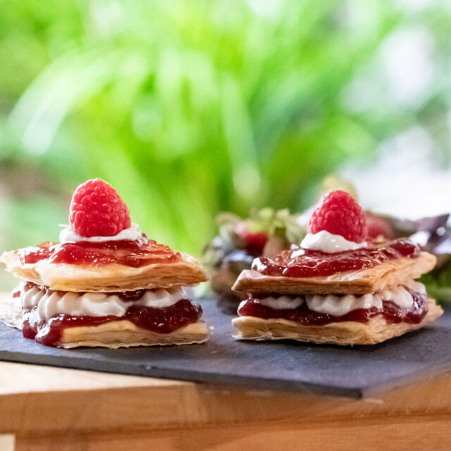 Folhado de Chèvre com Framboesas