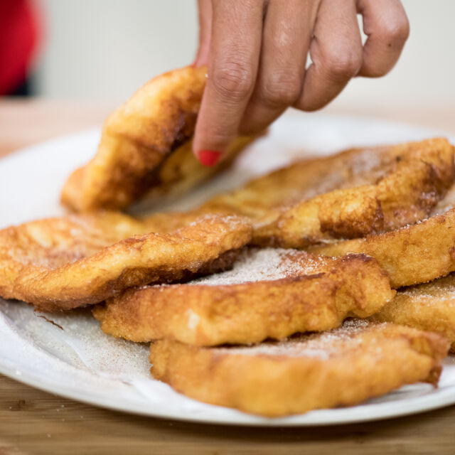 Rabanadas com Calda de Vinho do Porto