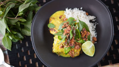 Lagani pileći kari sa kurkumom