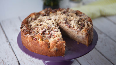 Torta od krušaka, pekan oraha i čokoladnih mrvica