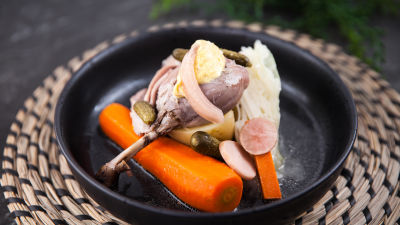 Patka iz lonca sa povrćem