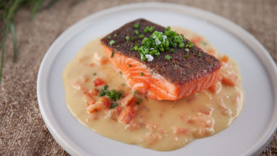 Okeanska pastrmka sa paradajz-sosom “beurre blanc”