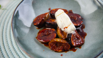 Karamel smokve sa šlagom
