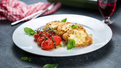 Svinjetina s maskarponeom i pečenim čeri paradajzom