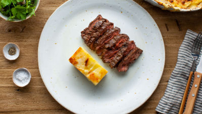 Gratin od krompira s mesarskom šniclom