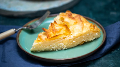 Pita od sira sa kuvanim korama