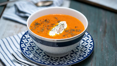 Topla paradajz čorba