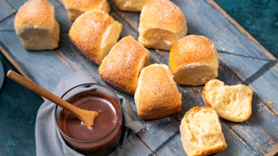 Uskršnji kolač sa domaćim namazom od čokolade