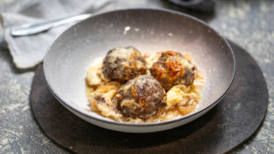 Pečene ćufte sa jogurt sosom