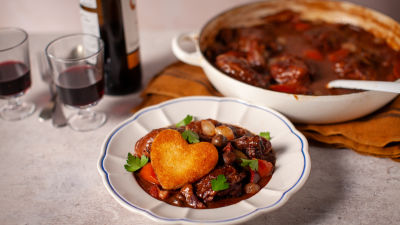 Klasični "Coq au Vin"
