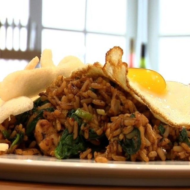Nasi Goreng (Prženi pirinač)
