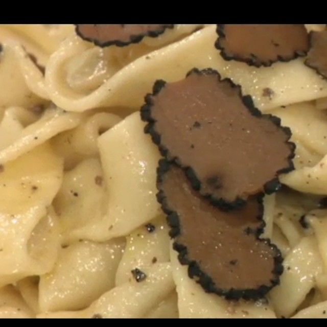 Sveže testo sa tartufima