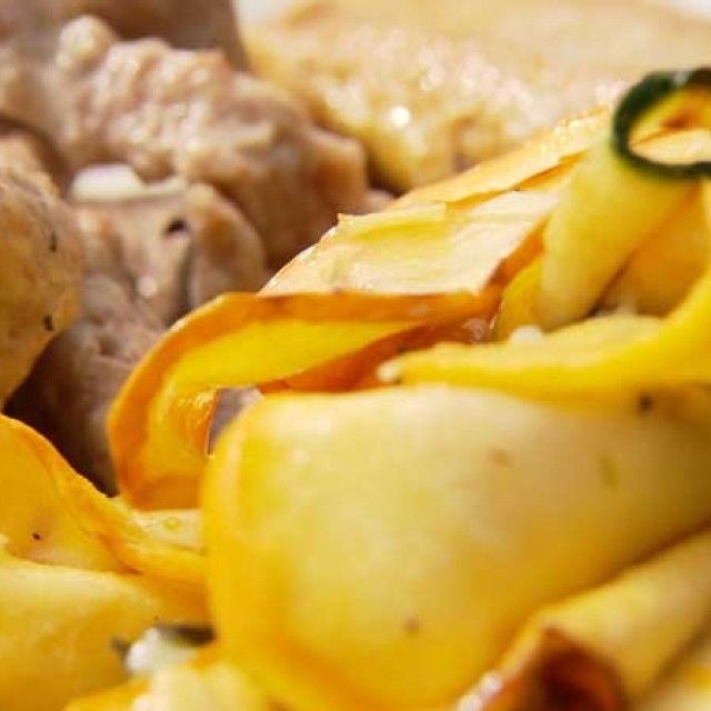 Tikvice s prelivom od citrusa i domaćim rezancima