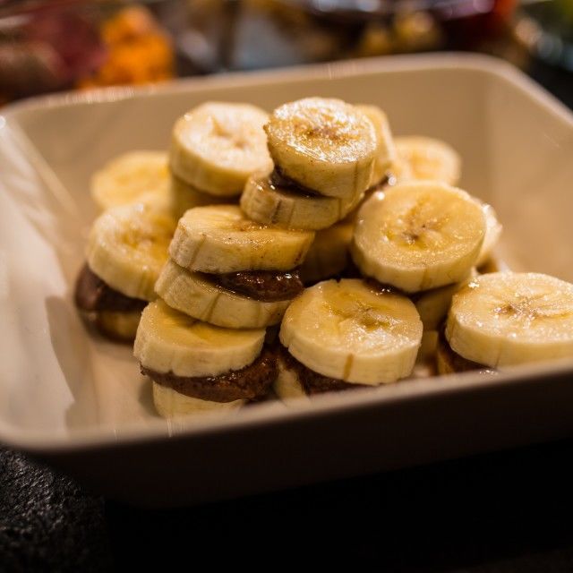 Zalogaji od maslaca s bananama i bademima