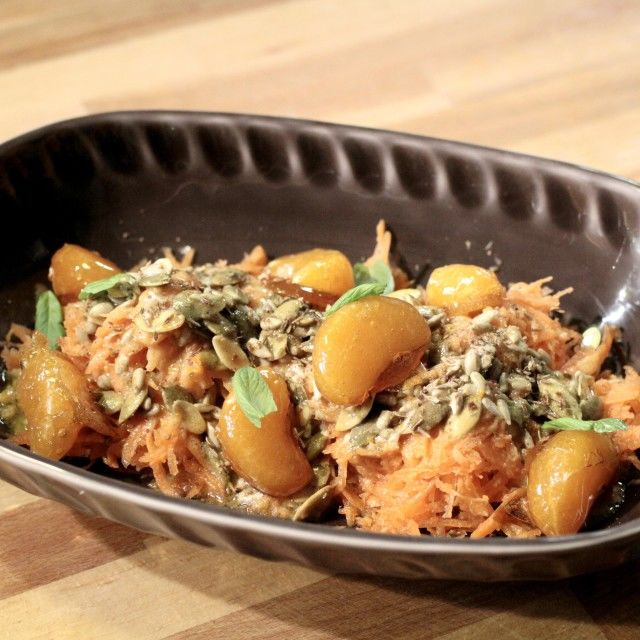 Salata od šargarepe i mandarine s prženim kimom i sumakom