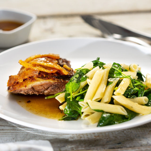 Pečena jagnjeća butkica