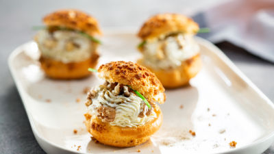 Slane princeske z nadevom iz kozjega sira in orehov