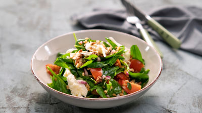 Solata s špinačo in piro