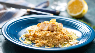 Riba z žafranovo omako in kuskusom