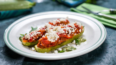 Bučka s sirom in salso verde