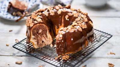 Marmorni kolač s čokoladno glazuro