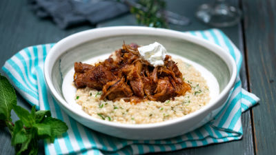 Svinjina s čebulo in tarhana