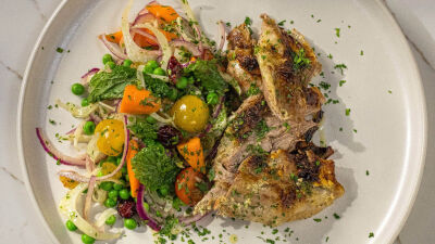 Borrego Assado com Folhas de Figueira