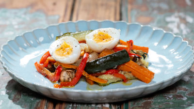 Legumes no Forno com Ovos Cozidos