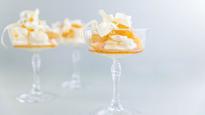 Тропичен десерт в чаши