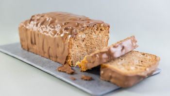 Кейк с круши, пекан и шоколад